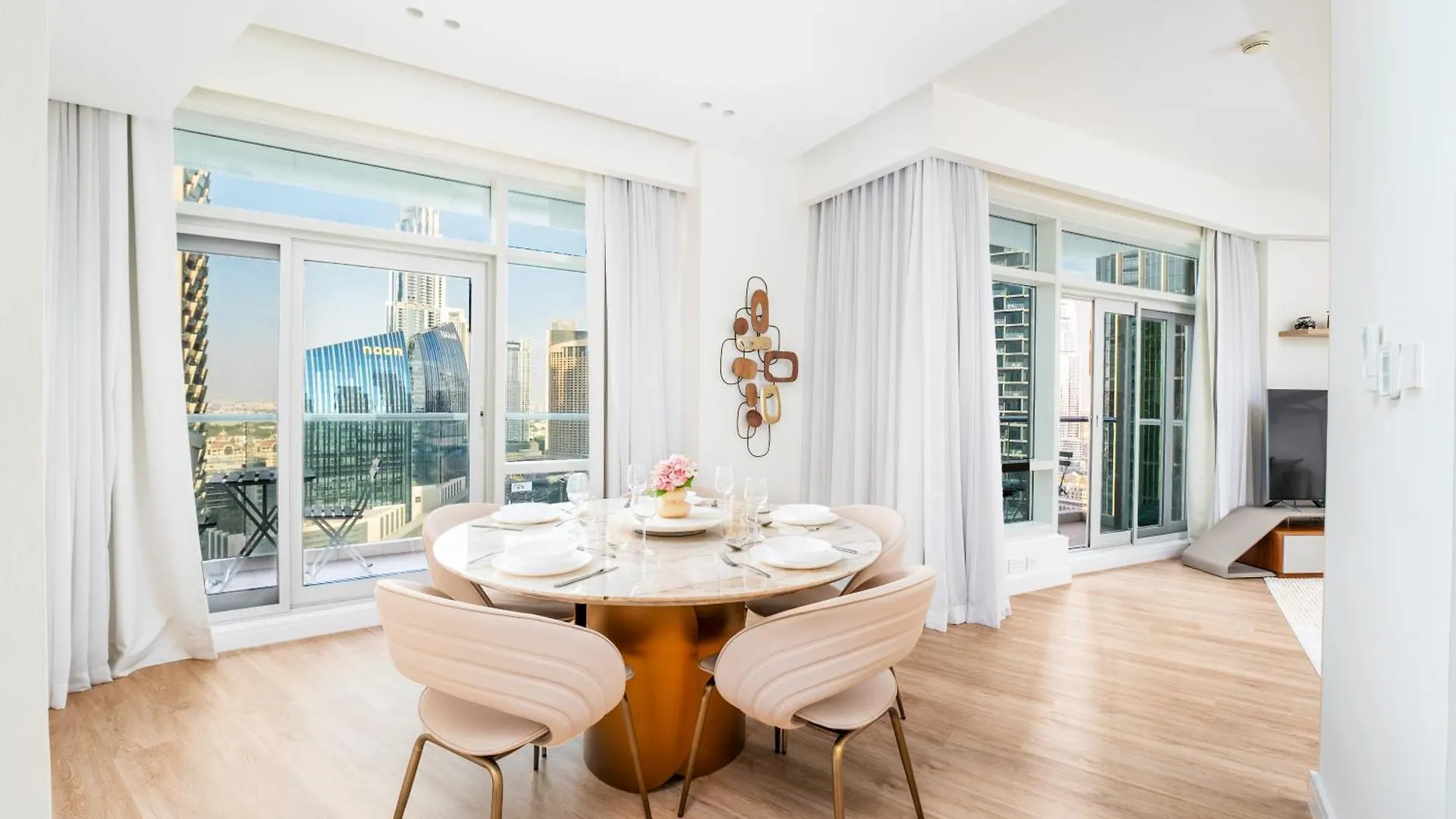 Stunning 2 Bedroom In The Heart Of Downtown, 360 Views Dubai