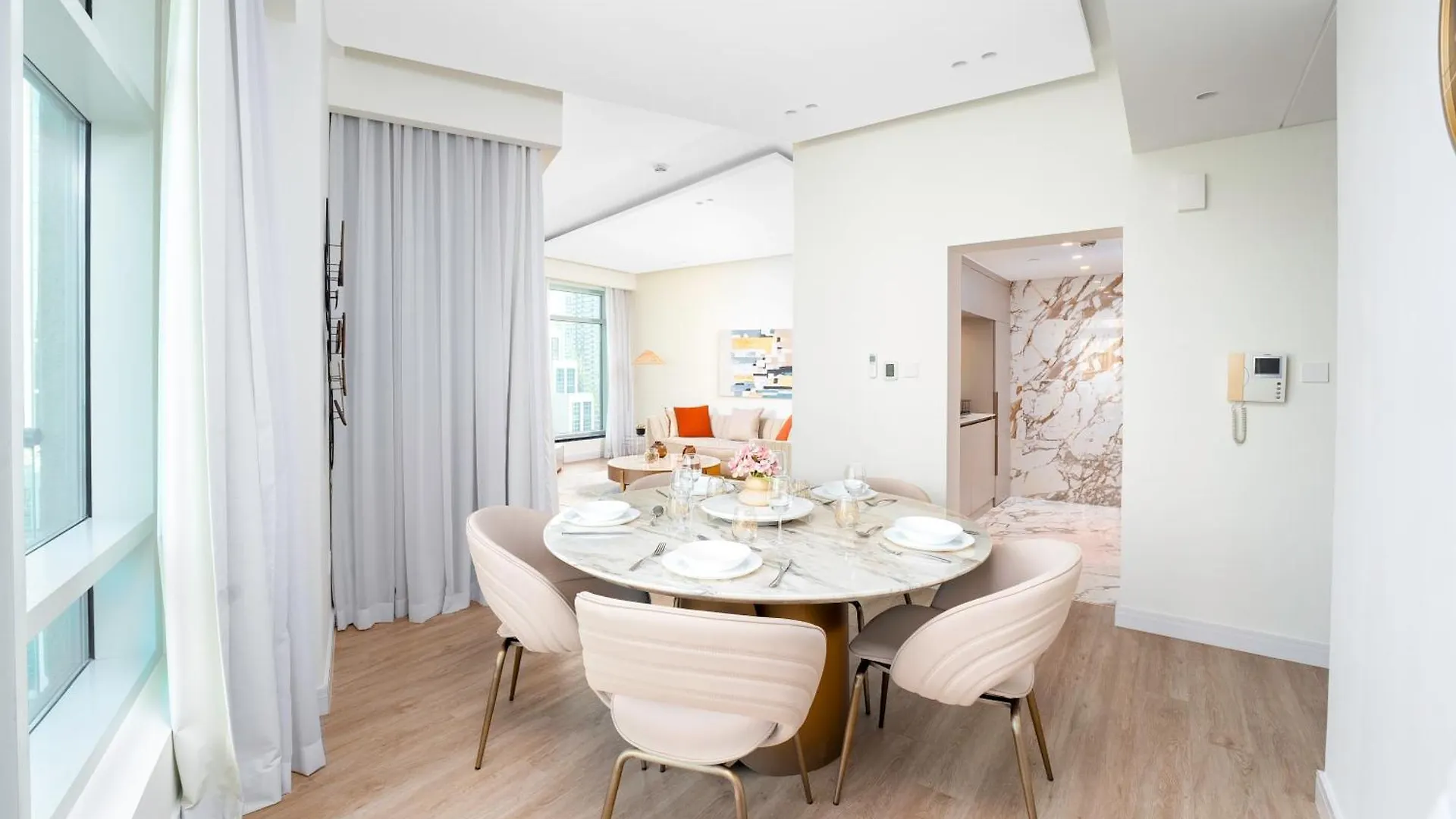 Stunning 2 Bedroom In The Heart Of Downtown, 360 Views Dubai Daire