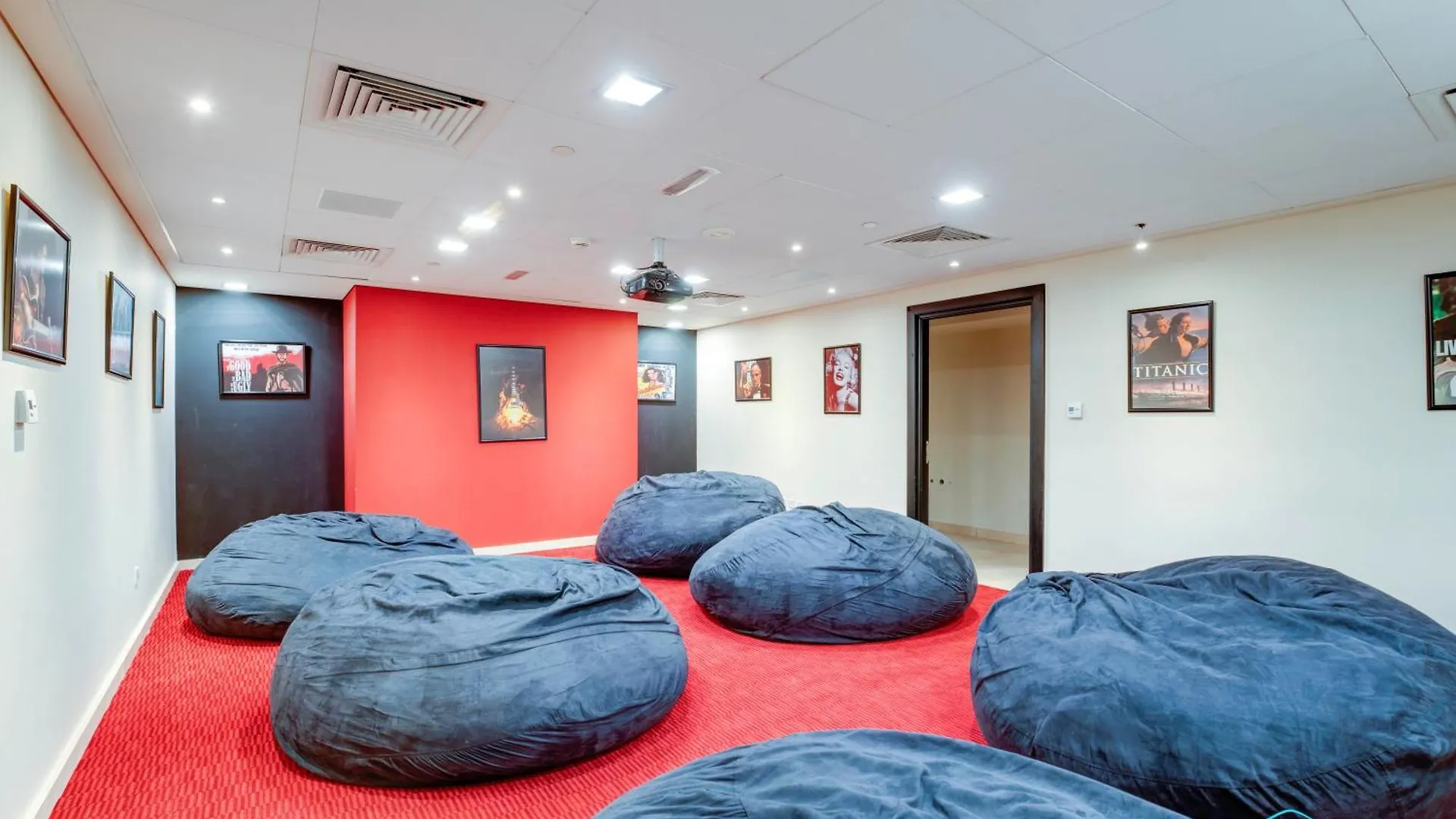 Stunning 2 Bedroom In The Heart Of Downtown, 360 Views Dubai