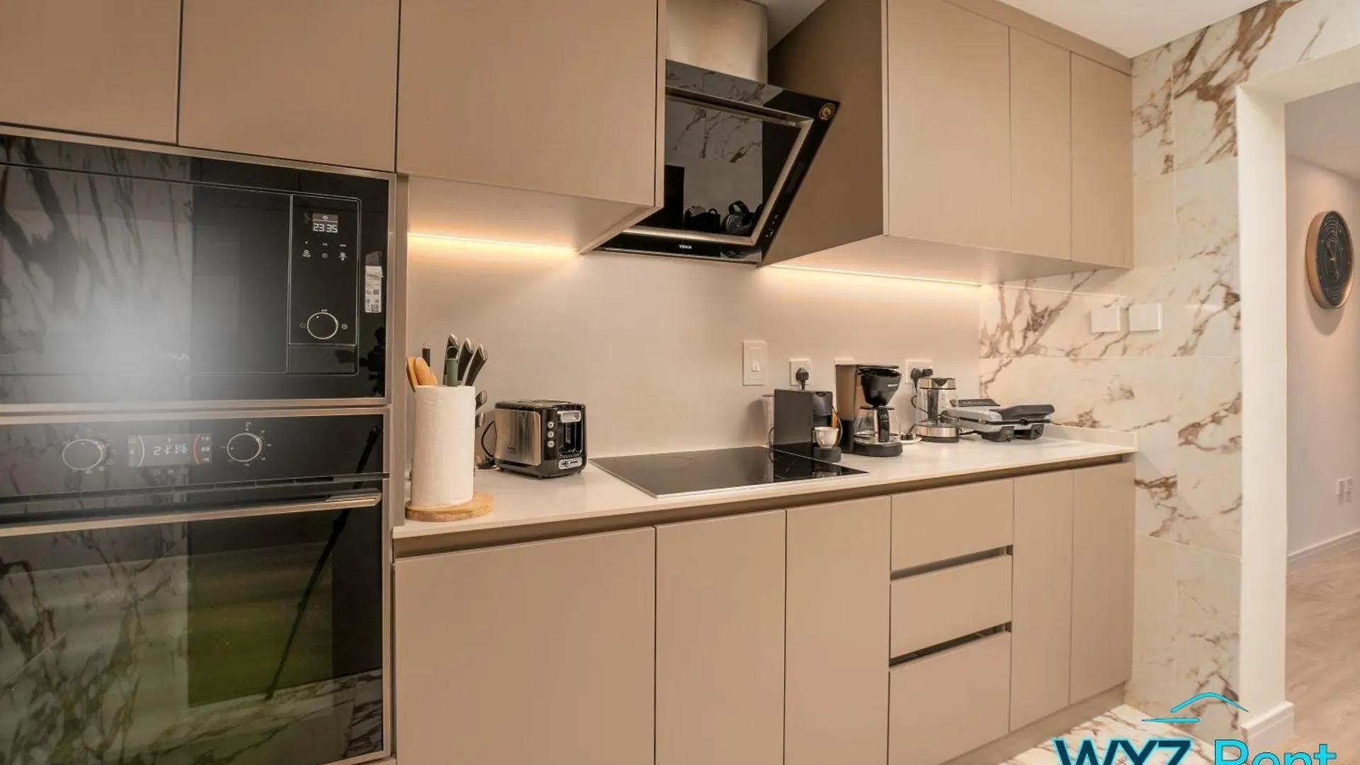 Daire Stunning 2 Bedroom In The Heart Of Downtown, 360 Views Dubai